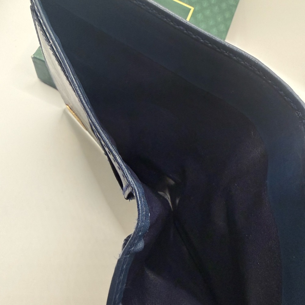 Gucci Wallet - Picture 7 of 11